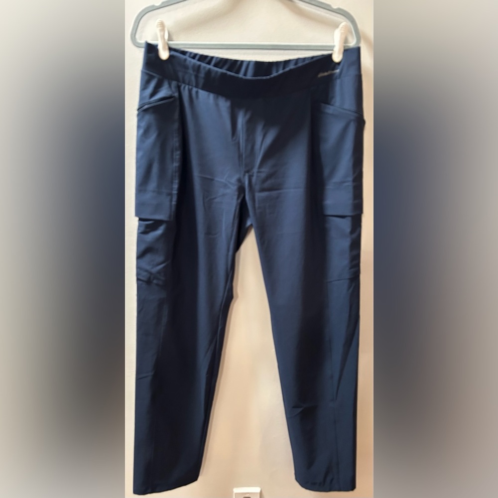 EUC Womens Eddie Bauer Pant, Size 14, Navy Blue